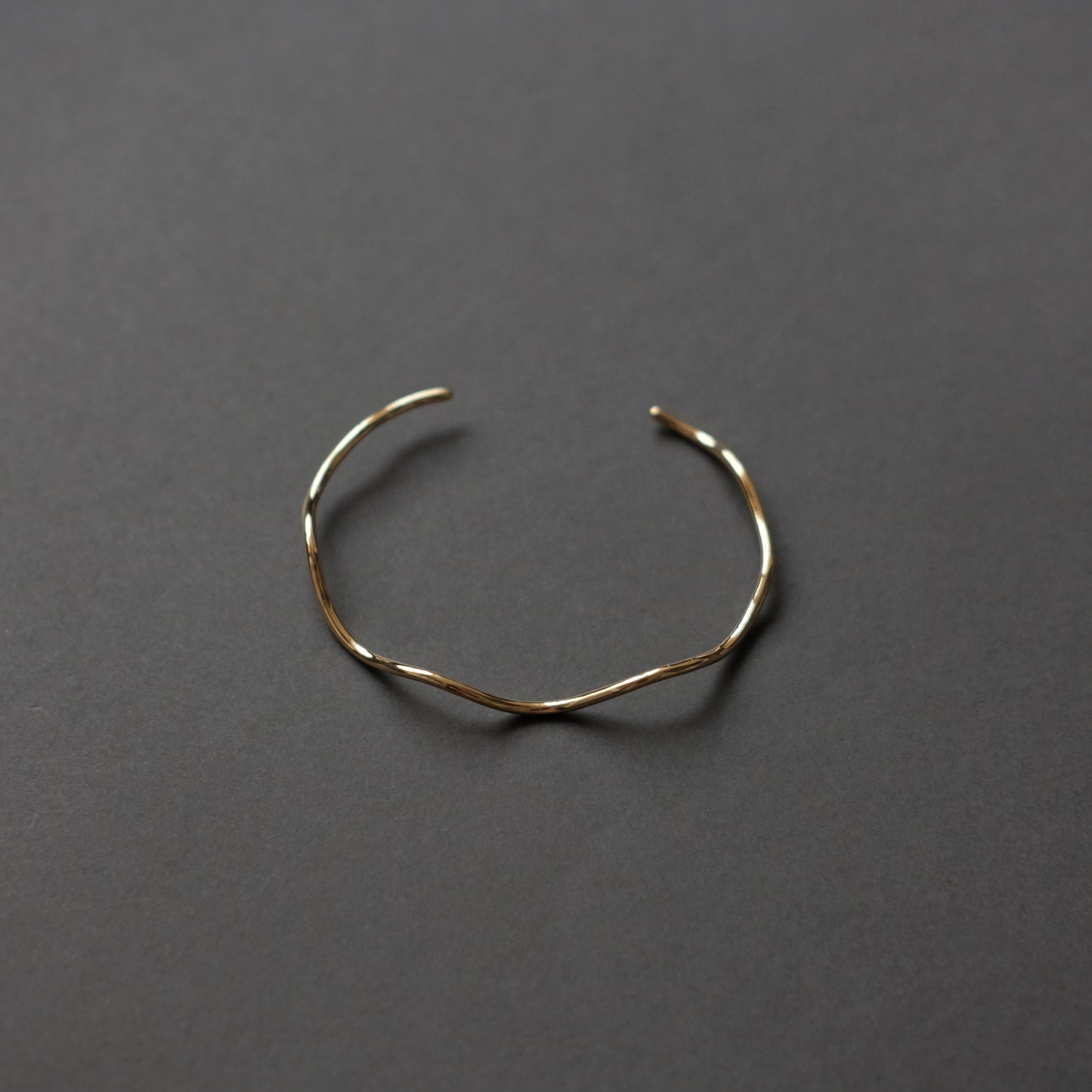 Driftwood Bangle (18KGP)
