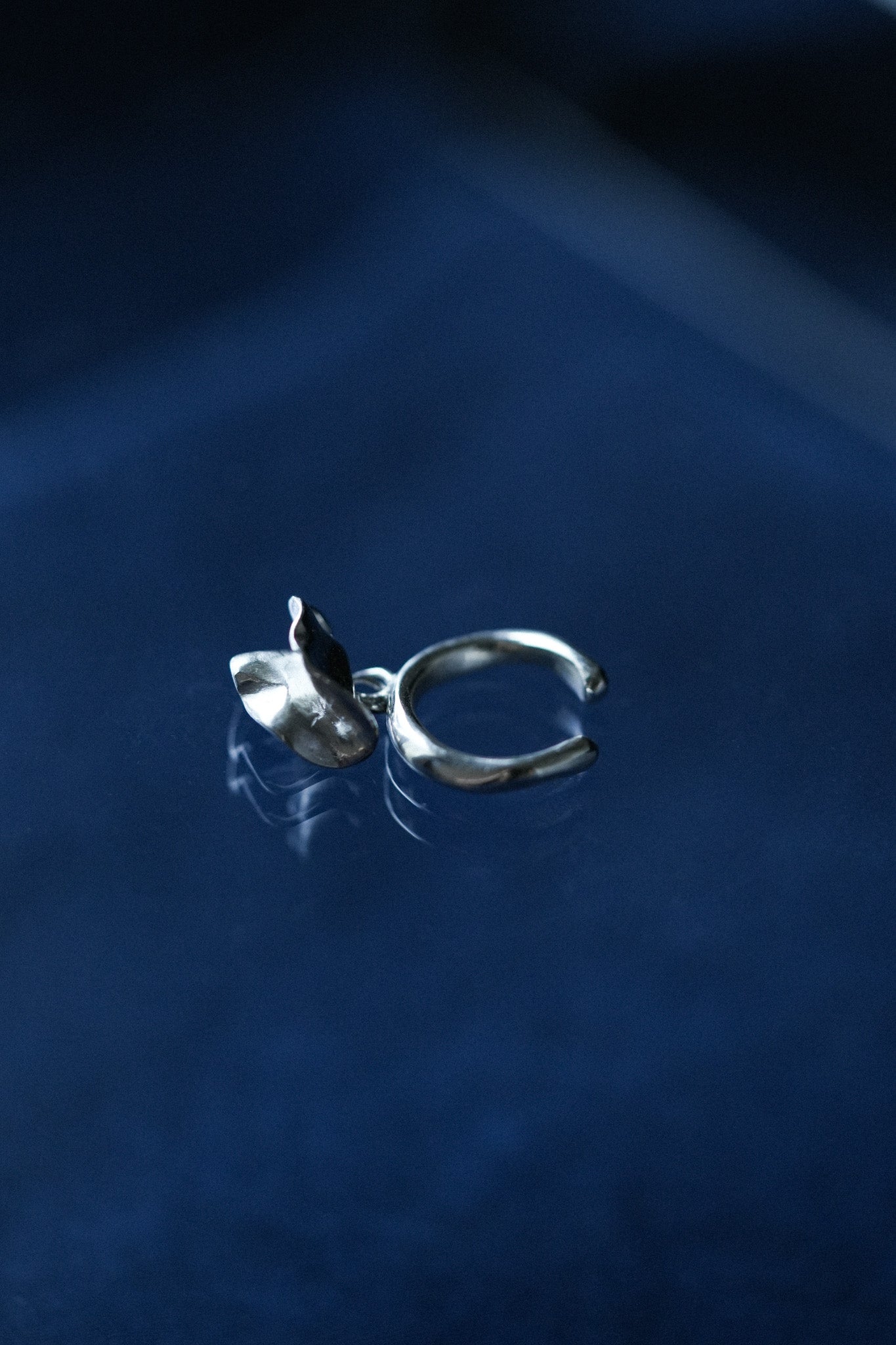 Sweet Pea Ear Cuff 01