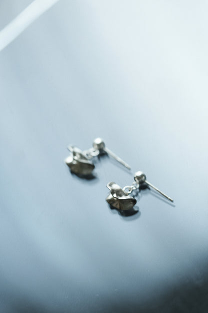 Sweet Pea Earring