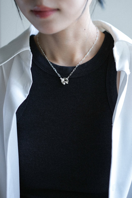 Sweet Pea Necklace 01